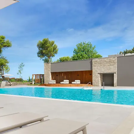 Awesome In With Swimming Pool Casa de Férias *