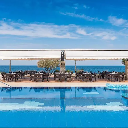 Awesome In With Swimming Pool Dom wakacyjny Umag